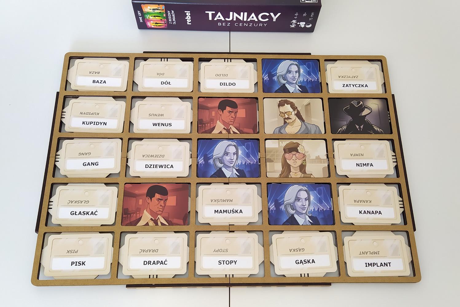 plansza do kart Tajniacy LeszczyQ Laser Cut